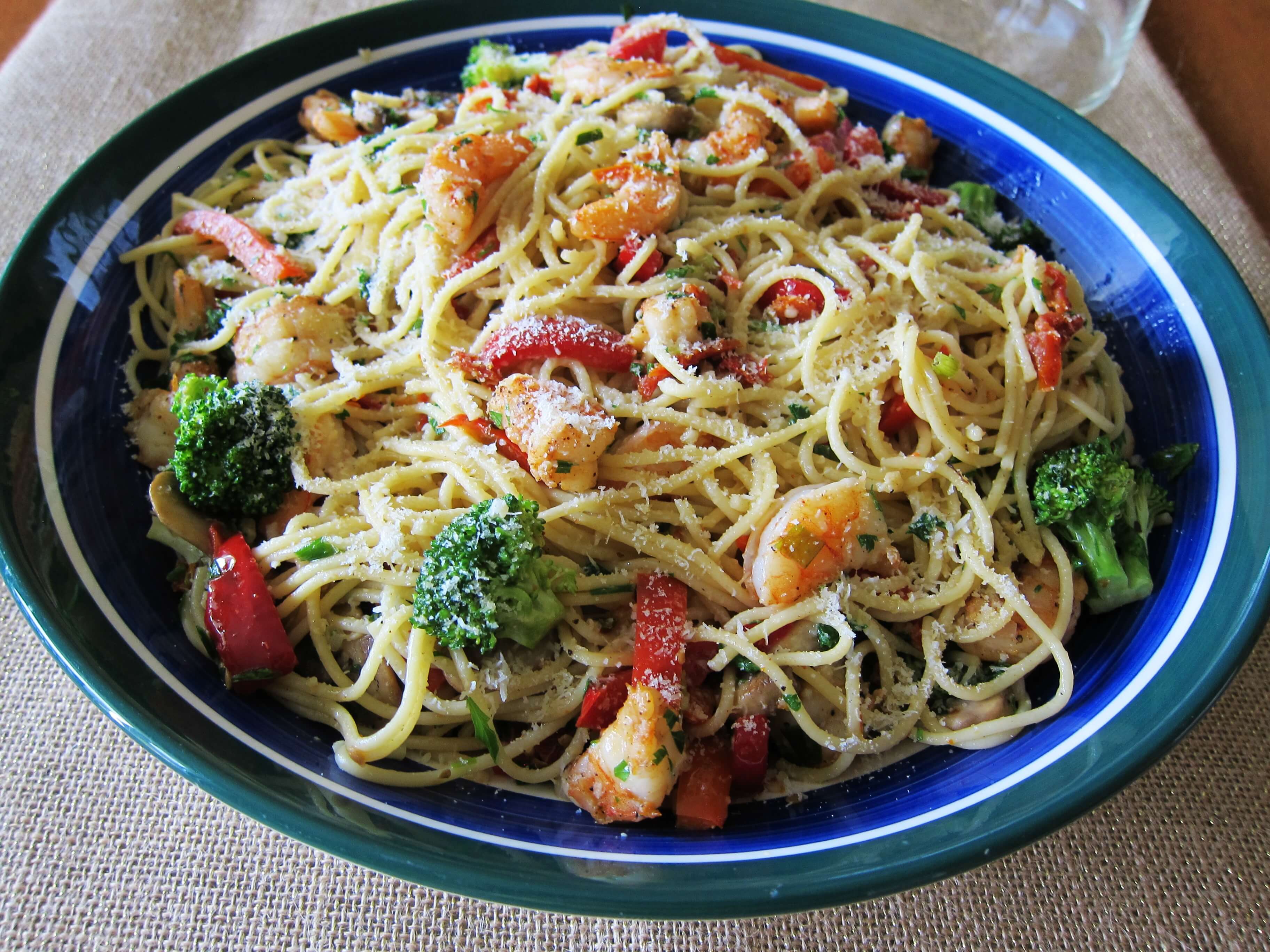 Garlic Shrimp Pasta top view