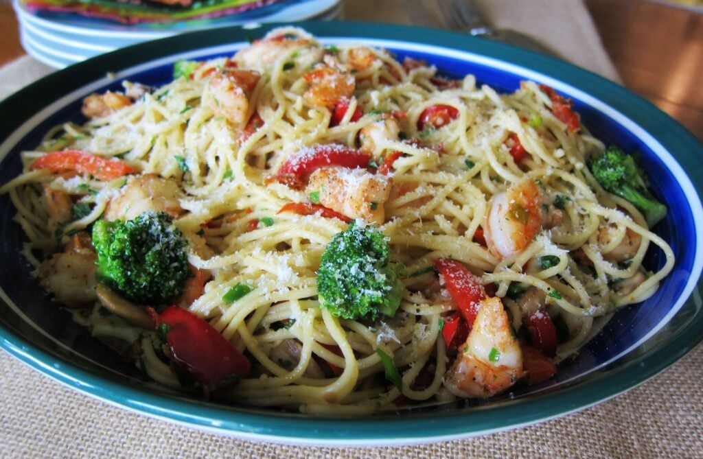 Garlic Shrimp Pasta front view