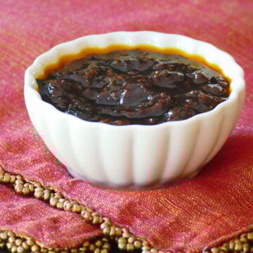 Kerala inji curry ginger relish in bowl.